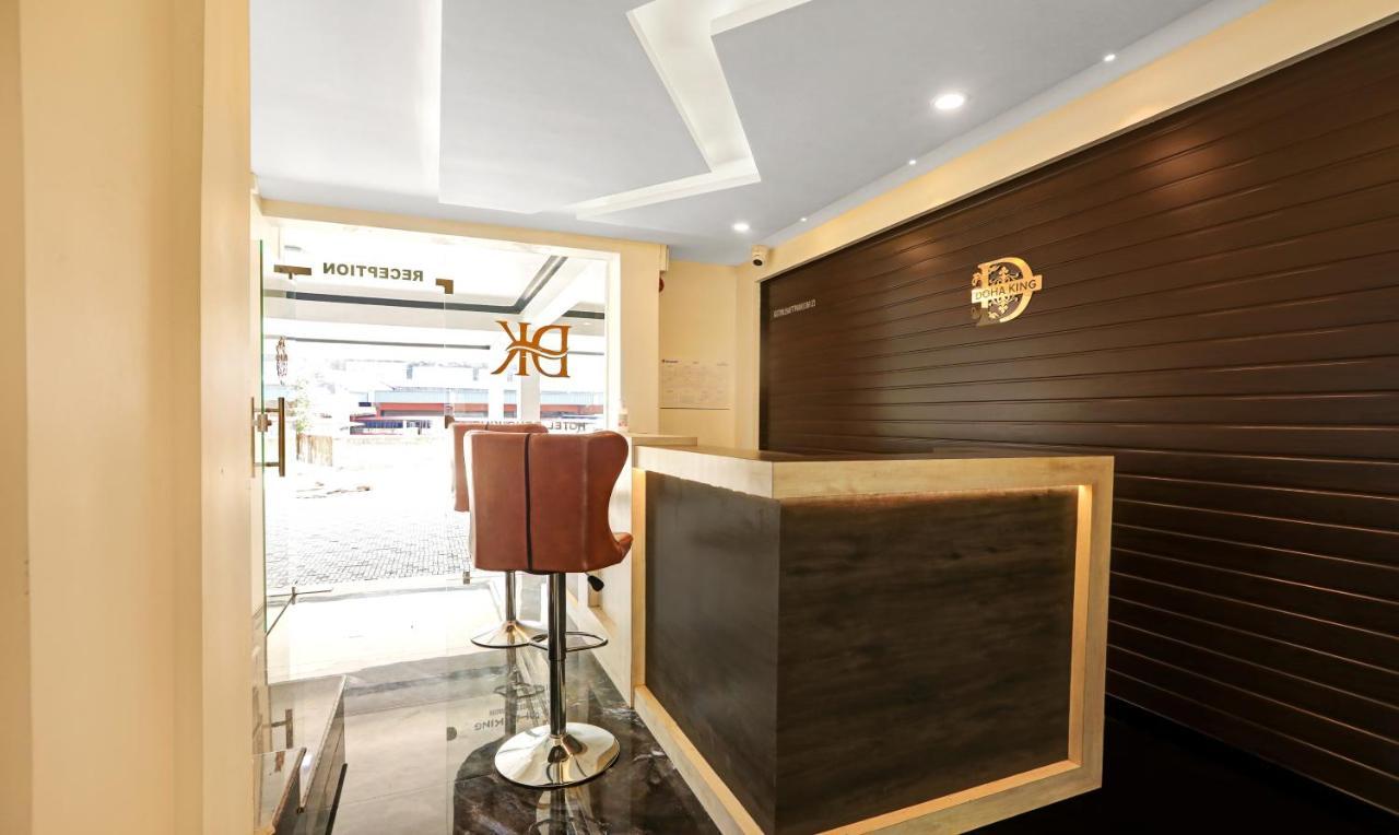 Treebo Doha King Hotel มาดิเครี ภายนอก รูปภาพ