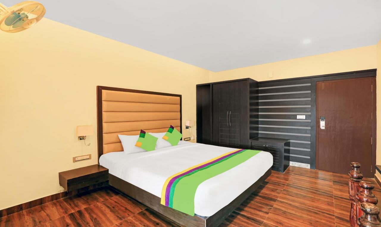 Treebo Doha King Hotel มาดิเครี ภายนอก รูปภาพ
