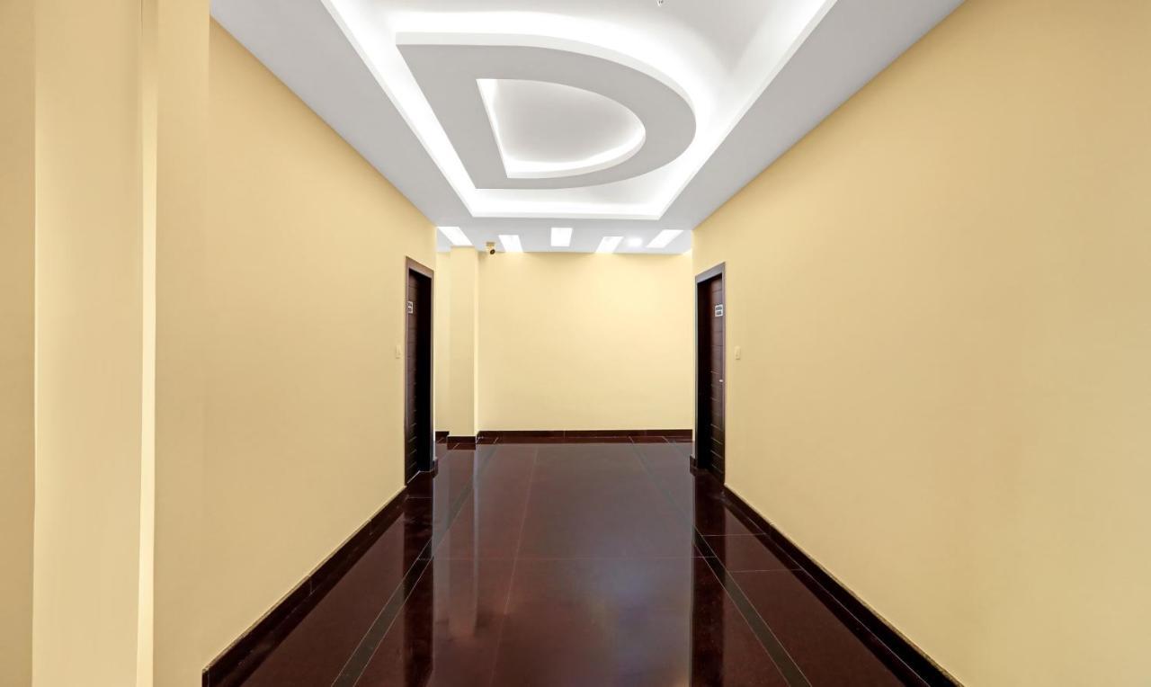 Treebo Doha King Hotel มาดิเครี ภายนอก รูปภาพ