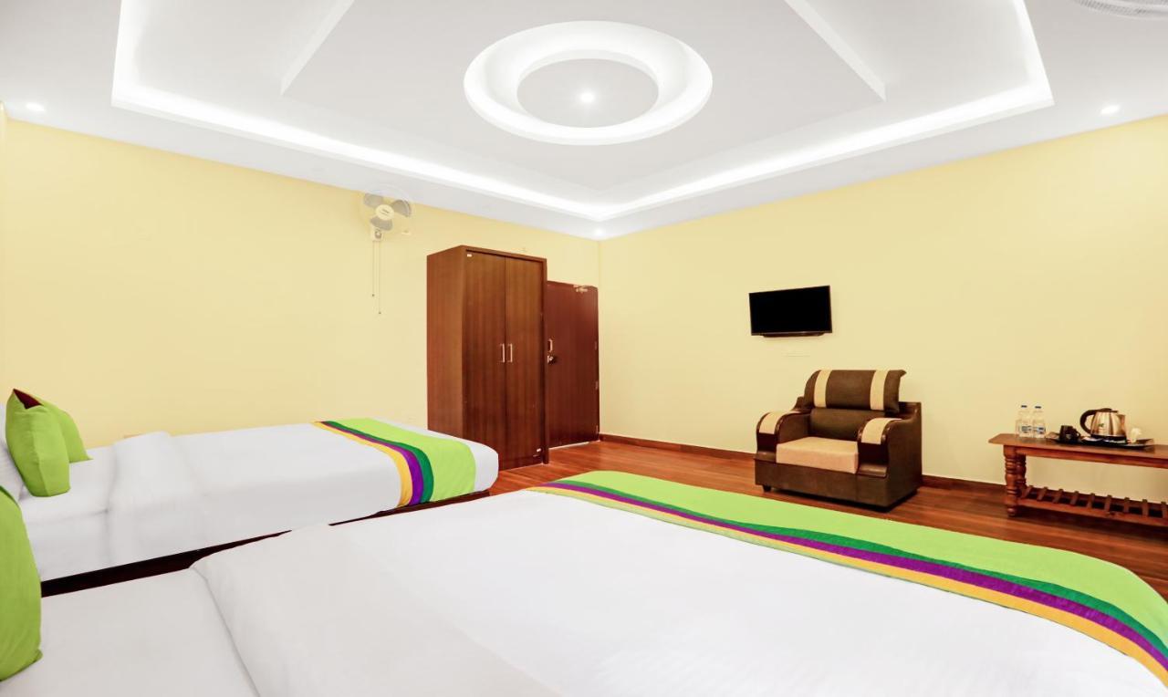Treebo Doha King Hotel มาดิเครี ภายนอก รูปภาพ