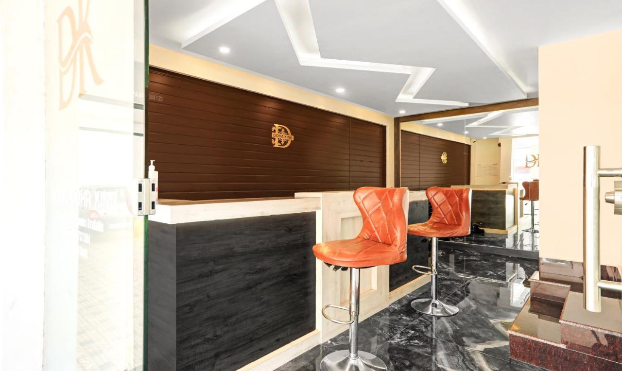 Treebo Doha King Hotel มาดิเครี ภายนอก รูปภาพ